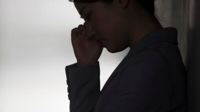 なぜ“明るい先生”が狙われるのか？教師の職場いじめの構造と解決法